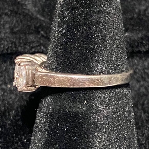 Ring Size 5.5 CZ Cubic Zirconia 13 Stones Sterling Silver Stamped 925 Vintage Je - Picture 2 of 15